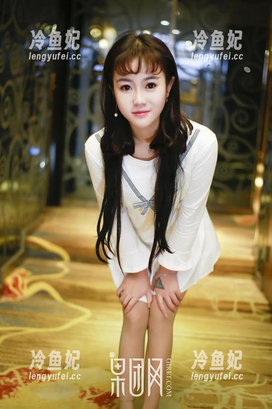 GIRLT果团网 - 一键免费领！松果儿的校服套图，让你当然能复习功课！