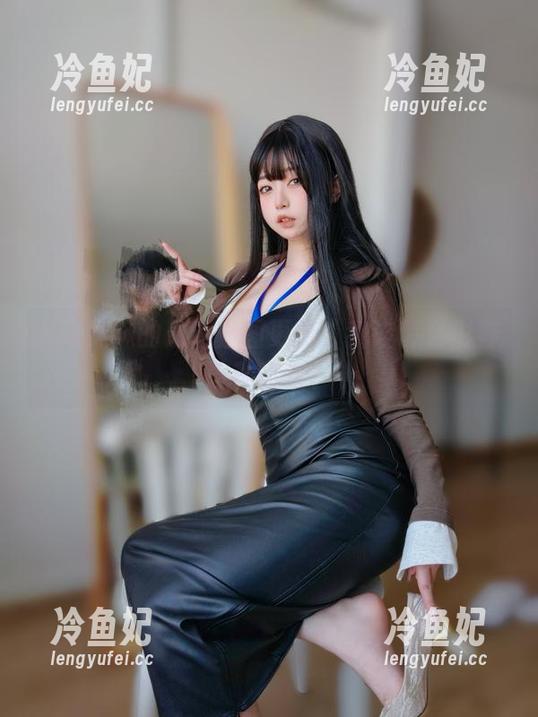 K酱妹妹的最新套图更新：我该怎么形容这种甜蜜？