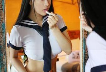 MyGirl美媛馆 - 下载Manuela玛鲁娜的丝袜写真，去年夏天的伤心史都不值一提！