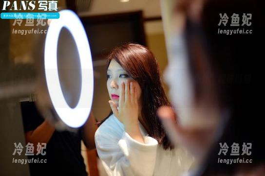 PANS写真-娜娜 PANS写真 - 娜娜出镜,图集分享新模试镜的“意外”趣味时刻!