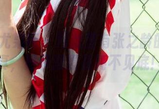 UGirls尤果网 - 网盘里有张之龄的红裙写真，照样漂漂亮亮不见底！