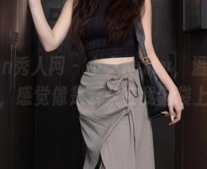 Xiuren秀人网 - 小夕Kitty，温柔的全套图包，感觉像是云朵在我脑袋上蹦跳。