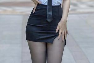 Xiuren秀人网 - 月野兔美妞的制服时光合集，转眼间在异想天开的视觉中穿梭。
