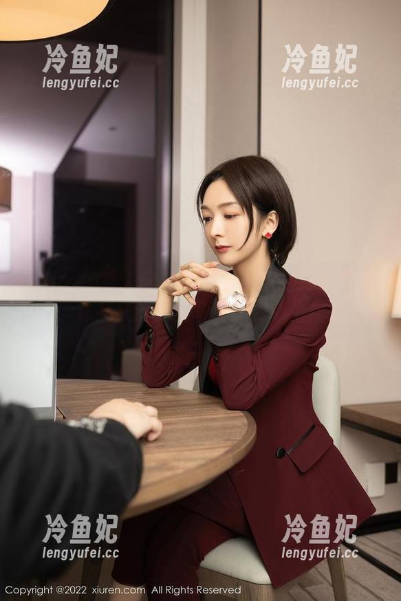Xiuren秀人网-林文文 Xiuren秀人网 - 想不到居家能如此惬意,林文文的免费写真让我心生向往