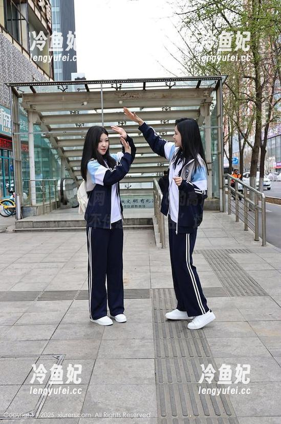Xiuren秀人网-柚子178 Xiuren秀人网 - 柚子178的高清图册,真让人忍不住想到‘秘密’这个词