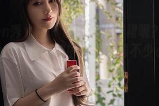 Xiuren秀人网 - 说好的连衣裙呢？瑞莎Trista的免费图包中显然藏着不少小心思，气氛都不一样了。