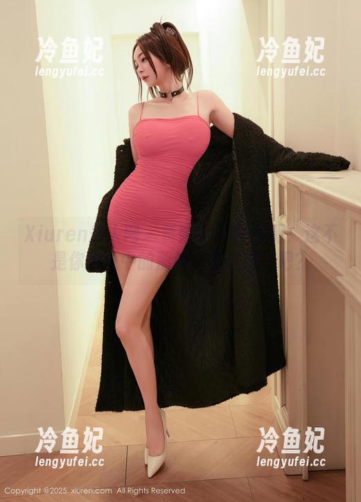 Xiuren秀人网-黄婧GIGI Xiuren秀人网 - 黄婧GIGI的校服:这不是你想象中的那种“学生风”吧?