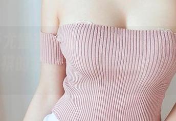 YouMi尤蜜荟 - 无知少女的水手服图集——卓娅祺的装扮分享，真是让人脑洞大开。