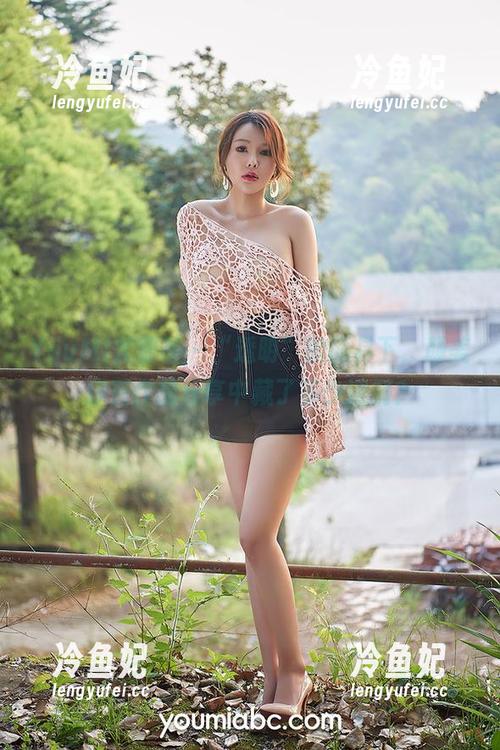 YouMi尤蜜荟-颜美汐 YouMi尤蜜荟 - “透明”的面具下,颜美汐在作品分享中藏了多少涟漪?