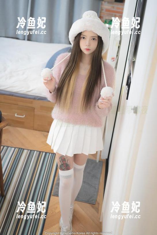 Yuka(유카)的高清红色梦游，套图带你夜间漫步沐浴！