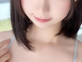 nagesa魔物喵的自拍：写真里的真实和荒诞，原图超乎想象！
