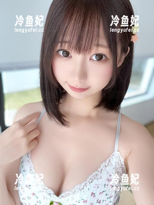 nagesa魔物喵 nagesa魔物喵的自拍:写真里的真实和荒诞,原图超乎想象!