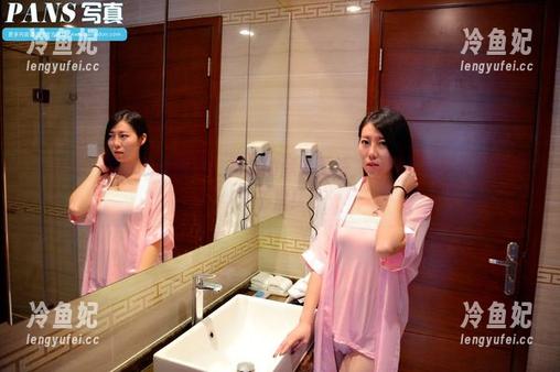 pans-诗诗 pans - 诗诗的新图包:棉袜的魔力更新,存真爱就在这一对袜子里!