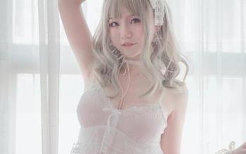 怕是红色格子里藏着天使吧，yoko夏宅cos玩法太高级，高清到出戏。