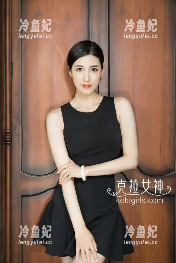 克拉女神-王睿 克拉女神 - 向王睿致敬:原图假装优雅的旗袍,实际呢……哈哈