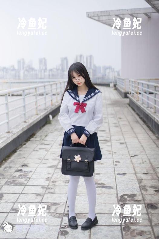 分享这个美妙时刻，兔玩映画的穹妹在体操服里居安心，高清又有趣。