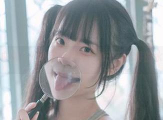 可可小白兔：游泳定制写真，兔子都羡慕的水中优雅