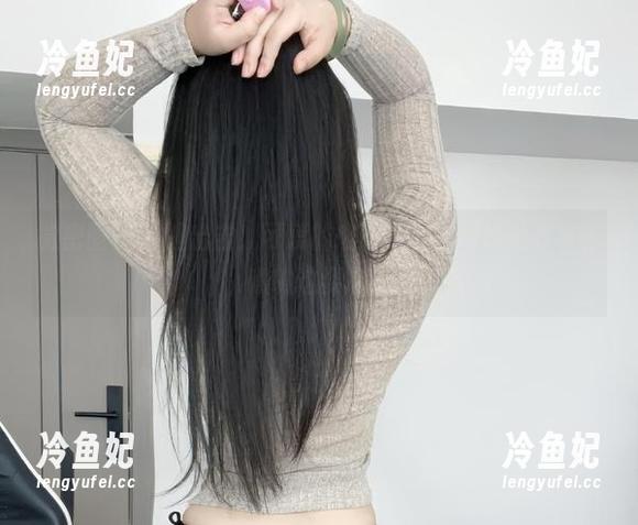 可爱的肉巴 微密圈 - 大胆出击!可爱的肉巴最新原图自拍分享,瞧瞧这姿态!