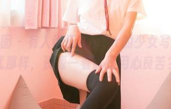 嗲囡囡 - 有人说伍月yuer的少女写真也就那样，资源一看就是用心良苦？