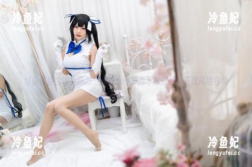 坏露露香宝课室制服：这种cos真的不忍直视，下载风险自负