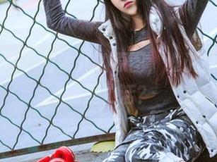 头条女神 - 幻雪儿的原图，谁说只能在厨房里忙活？