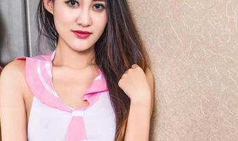 头条女神 - 连体衣合集：李丽莎对舒适的别样理解，不脱就能看得见！