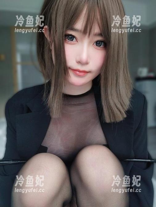 再次游历的女主K：旅拍美图合集，你能分出到底是家乡的风景，还是K小姐的风骚？