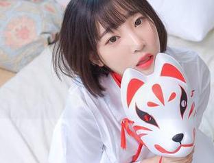 看的我想穿上姜仁卿(강인경)的衣服！这cos真像是在强烈推荐快乐！