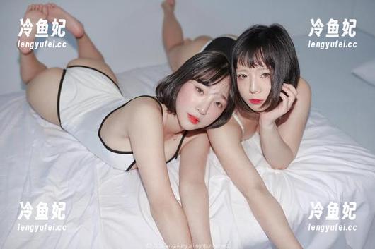 DJAWA泳池边的姜仁卿(강인경)，私拍图包里总有你想不到的。