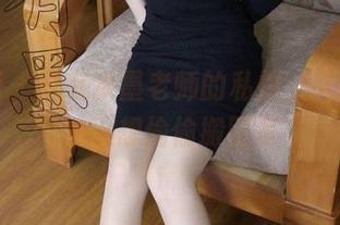微密圈 - 家有水墨老师的私拍，礼服美到让人想偷偷搬回家
