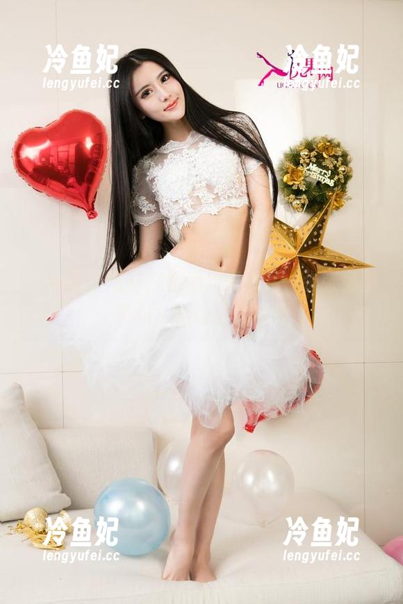 尤果网-周妍希 尤果网 - 这些白裙和周妍希,一张张免费图册,过目良久哈哈