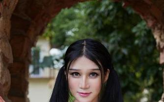 尤物馆 - 小探戈的职业装之旅，美图分享，时髦得有些过分，不讲道理啊