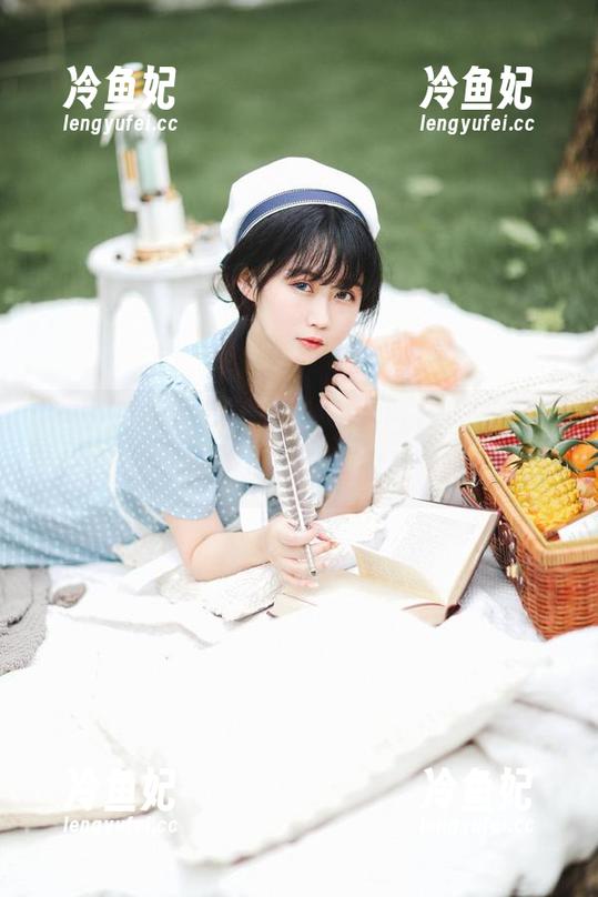 小心，黑桃A！是依酱呀的写真资源已经上线，快来加入我们的乐队吧！
