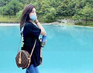微密圈 - 林子琳喵发了一组婚纱美图，精选得让我想要摘下那朵花！