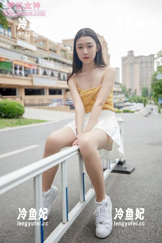 梦丝女神-魏婷婷 梦丝女神 - 零距离观看,魏婷婷的旗袍写真让我无言以对