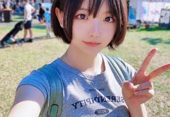 奇妙！樱群的作品“纱”在图库里，下载一看让我脑补了好多剧情。