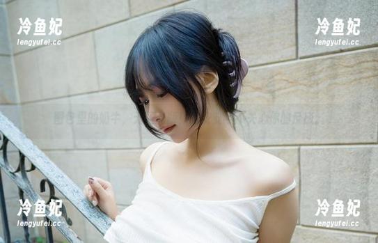 图包里的奶牛，无圣光版！浅安安可不关心你的反应。