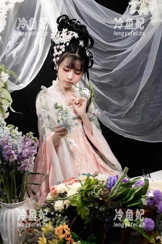爆机少女喵小吉的照片：把尼尔的机械嫁衣穿出了气场？