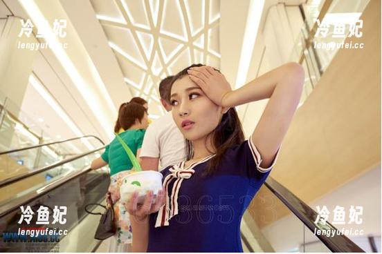 爱丝 - 羡慕索菲的白裙，图库精选里的那种无可替代