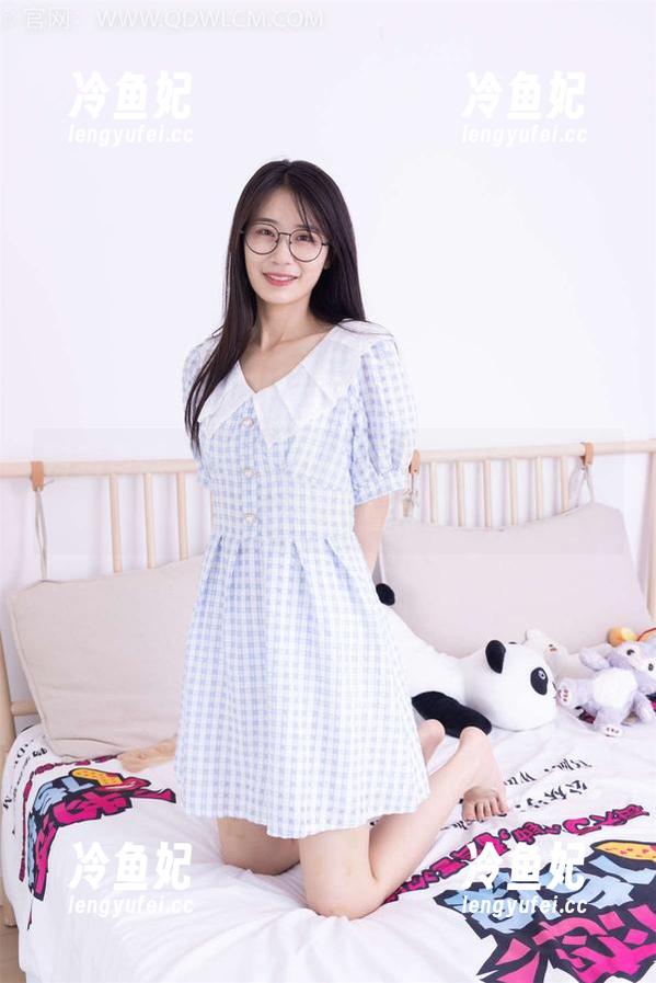 物恋传媒-婷婷 物恋传媒 - 合集中的婷婷,走路都带风,连衣裙我只看得见