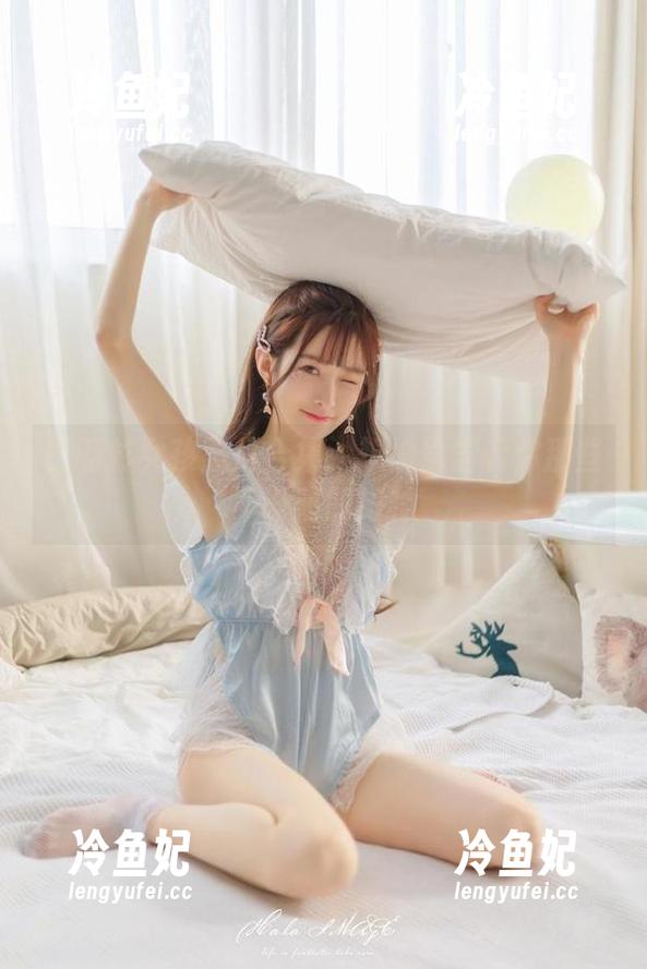 王羽杉女孩照片合集：想偷偷告诉你那些不设防的眼神