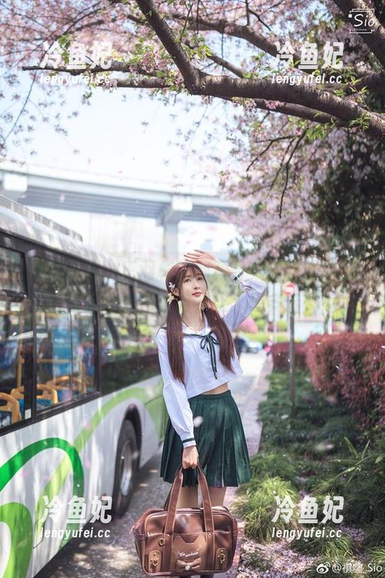 无需花钱，王羽杉的视频合集尽在眼前，她的作品总是那么自然让人想多看几遍。