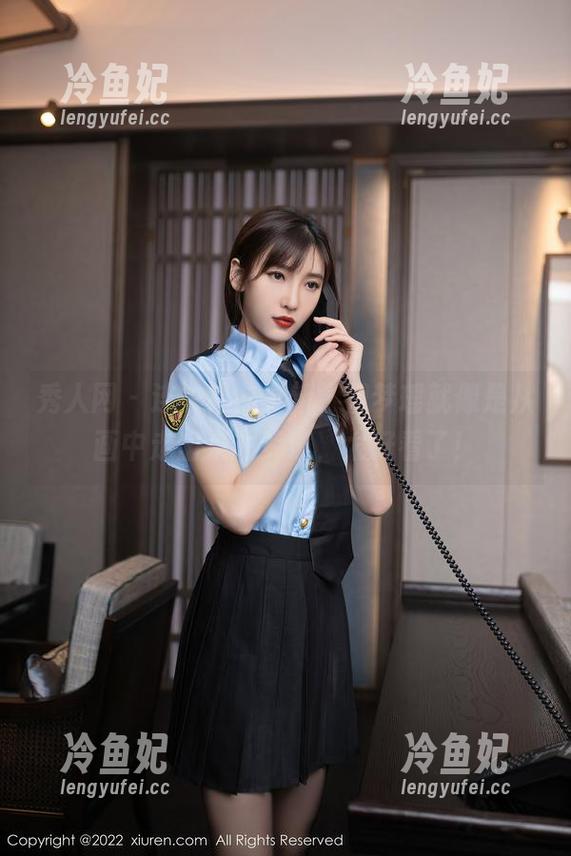 秀人网-初梦瑶 秀人网 - 连衣裙一更新,初梦瑶就像是从画中走出来的梦境,太好看了!