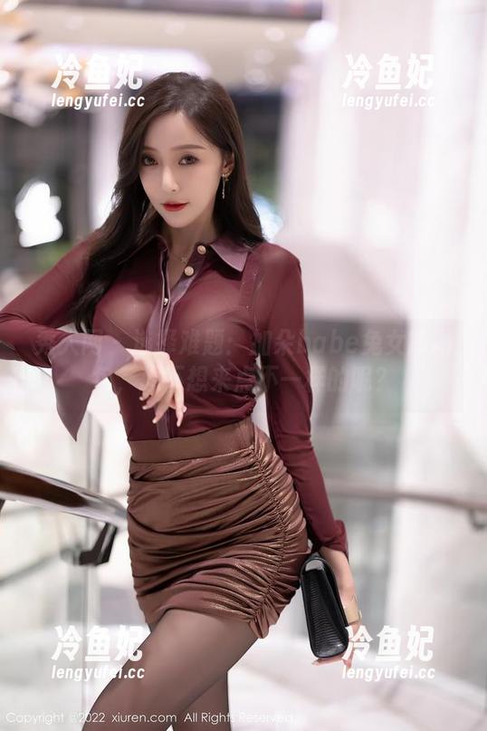 秀人网 - 选择难题：加朵babe兔女郎图包，想不想来点不一样的呢？