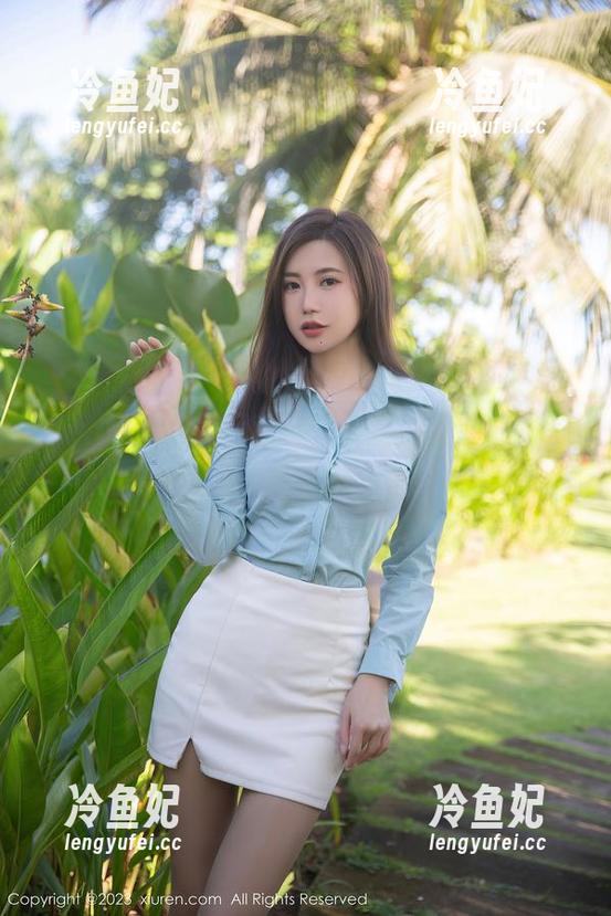秀人网-奶芙乔乔 秀人网 - 奶芙乔乔玩转蕾丝,随手一拍都是资源满分的套图!