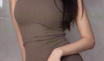 秀人网 - 安琪Yee和她的白色私房图集：这种简约美带着一丝挑逗，让你瞥见未知的可能性。