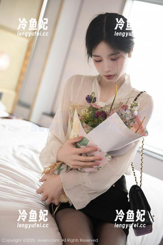 秀人网 - 护士苏苏阿：高清写真挑战我对医疗的理解，医生去哪儿了？