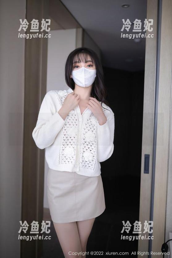 秀人网-邹晶晶女王 秀人网 - 不想错过邹晶晶女王的短裤福利,先看图片再说!