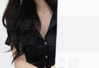 秀人网 - 图片更新啦，陶喜乐变身秘书，工作也太“魔性”了吧？