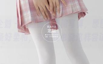 紧急企划 - 小恩的体操服写真，原图里的线条好柔和，希望我也能这样尝试。
